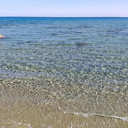 Wally A Posada, Sardegna 度假居 *