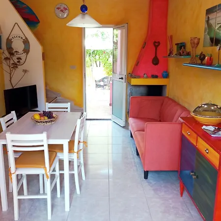 Nyaraló Wally A Posada, Sardegna *