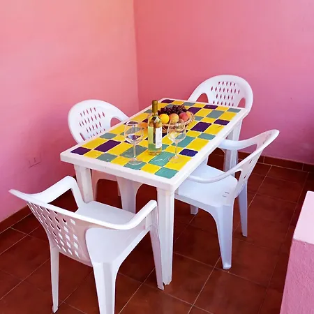 Wally A Posada, Sardegna 度假居 波萨达
