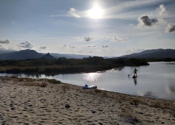 Wally A Posada, Sardegna Nyaraló *