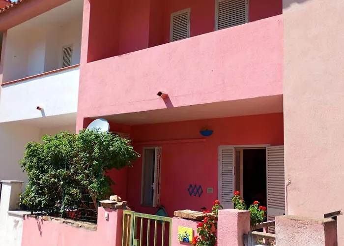 Wally A Posada, Sardegna Nyaraló