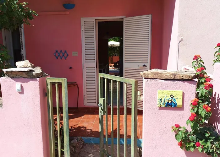 Nyaraló Wally A Posada, Sardegna