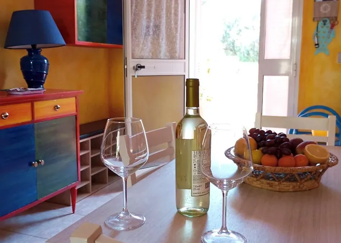 Wally A Posada, Sardegna Nyaraló *