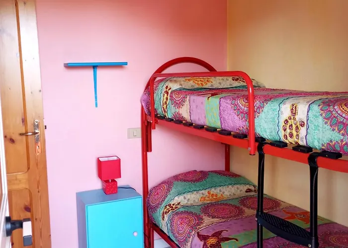 Wally A Posada, Sardegna Nyaraló *