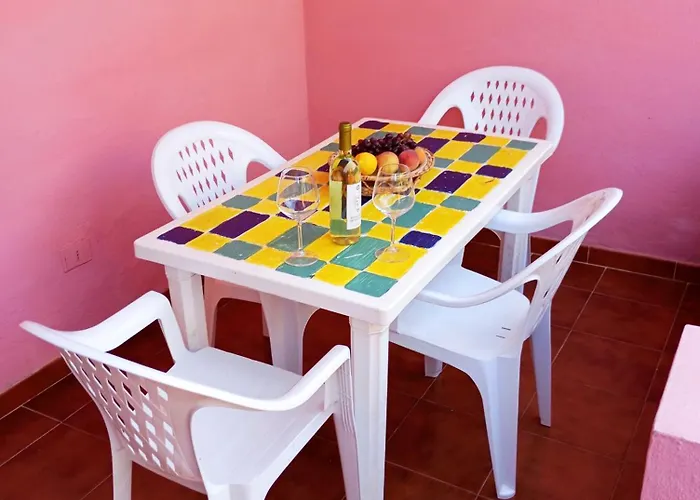 Wally A Posada, Sardegna Nyaraló Posada